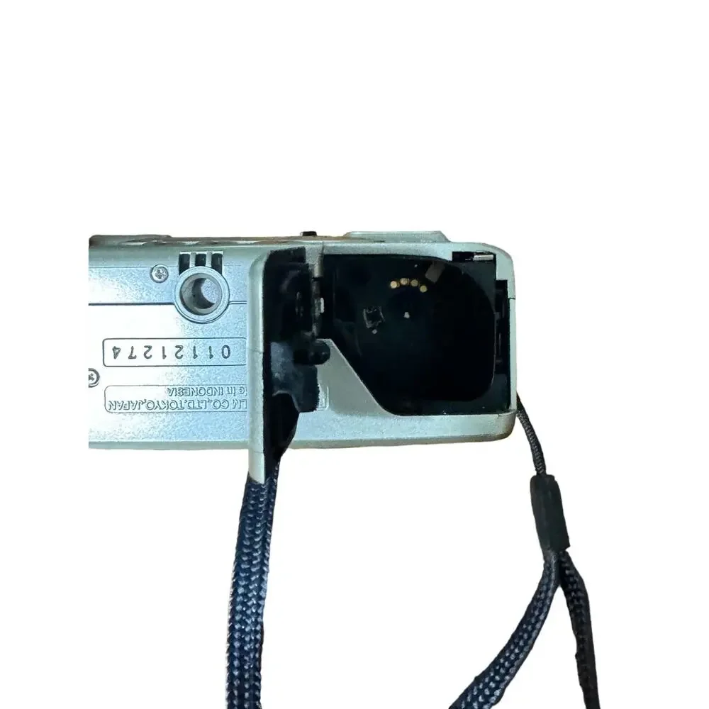 Fujifilm Nexia 3100ix Z 35mm Point & Shoot Film Camera (UNTESTED)